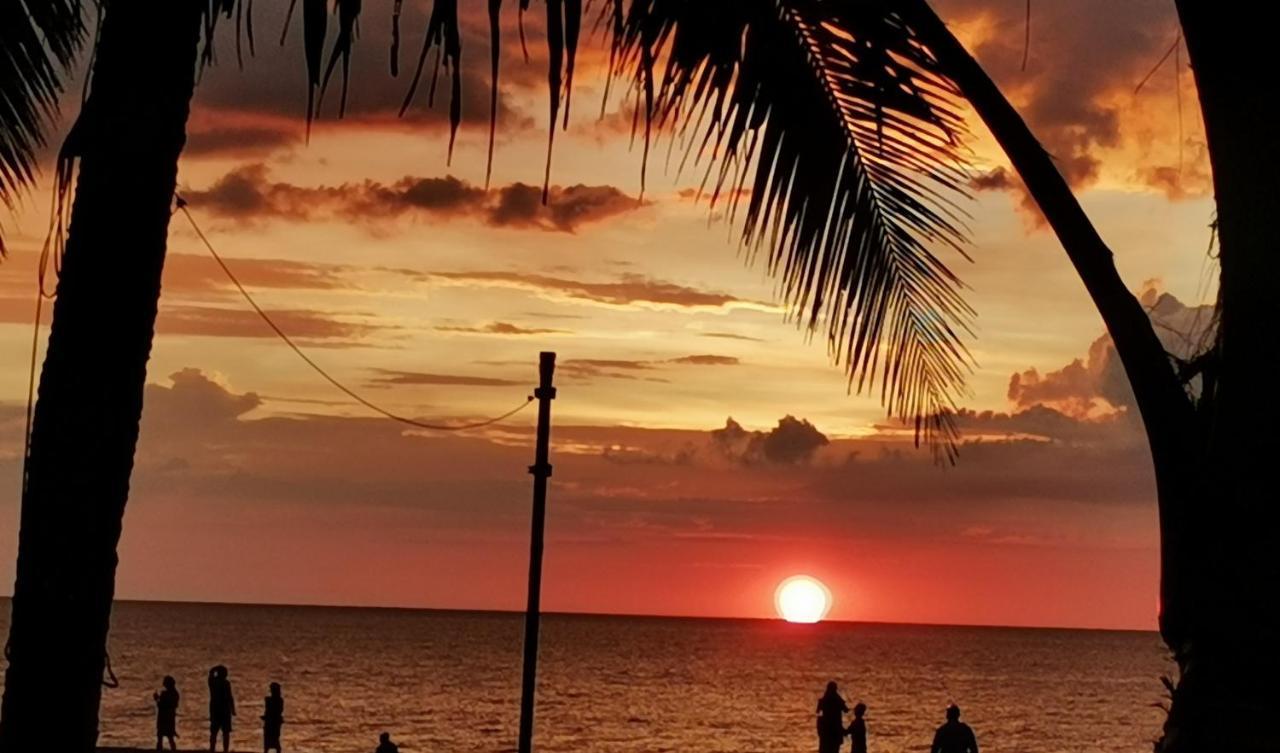 Sulu Sunset Beach Resort Nauhang Ngoại thất bức ảnh