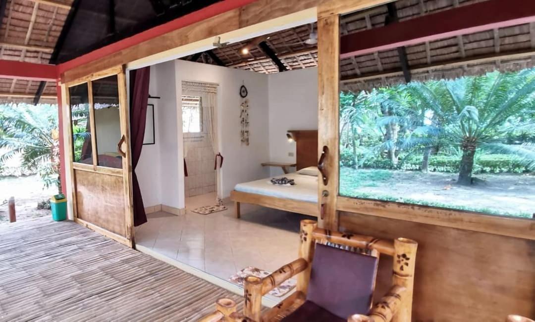 Sulu Sunset Beach Resort Nauhang Ngoại thất bức ảnh