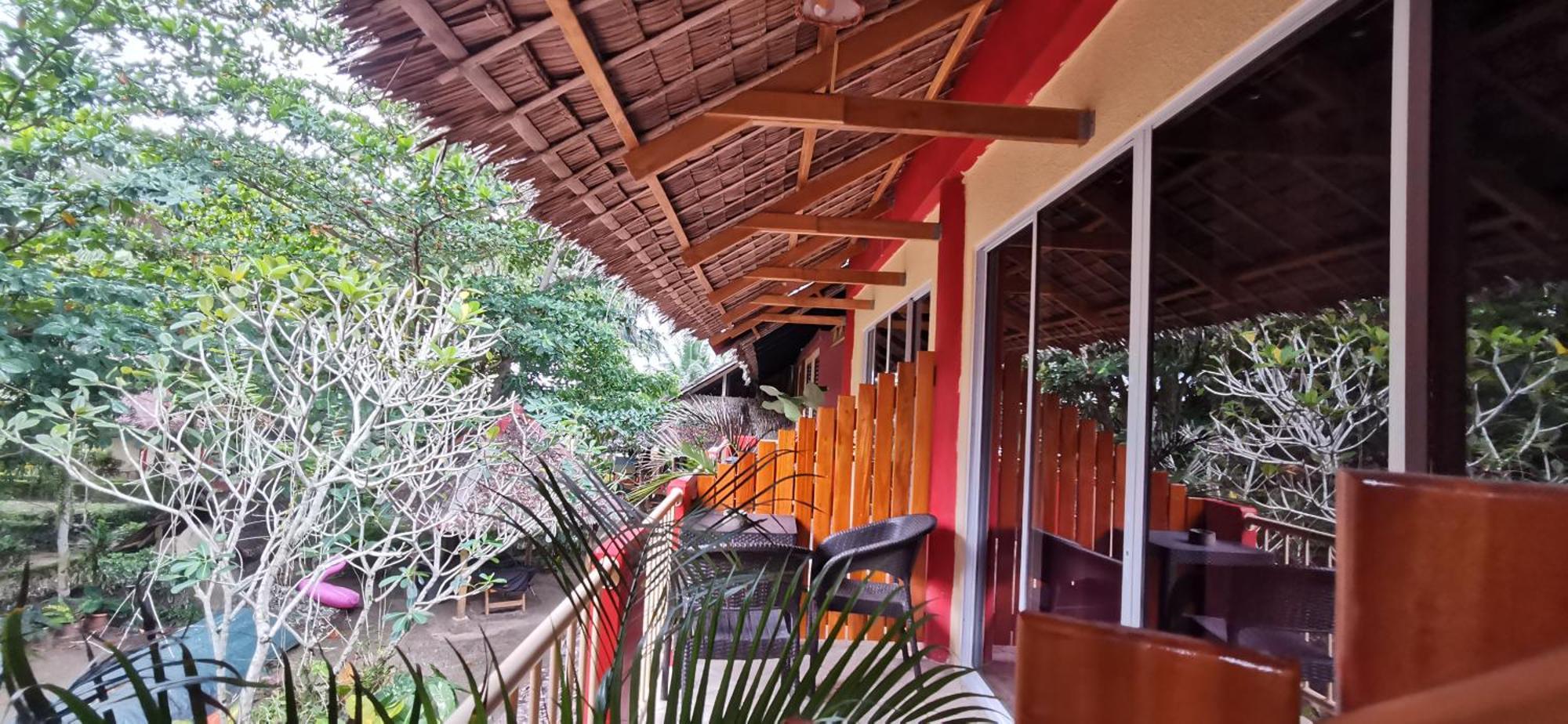 Sulu Sunset Beach Resort Nauhang Ngoại thất bức ảnh