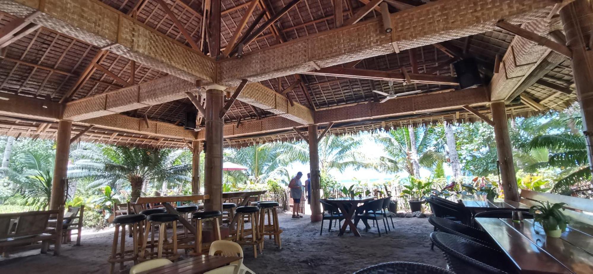 Sulu Sunset Beach Resort Nauhang Ngoại thất bức ảnh