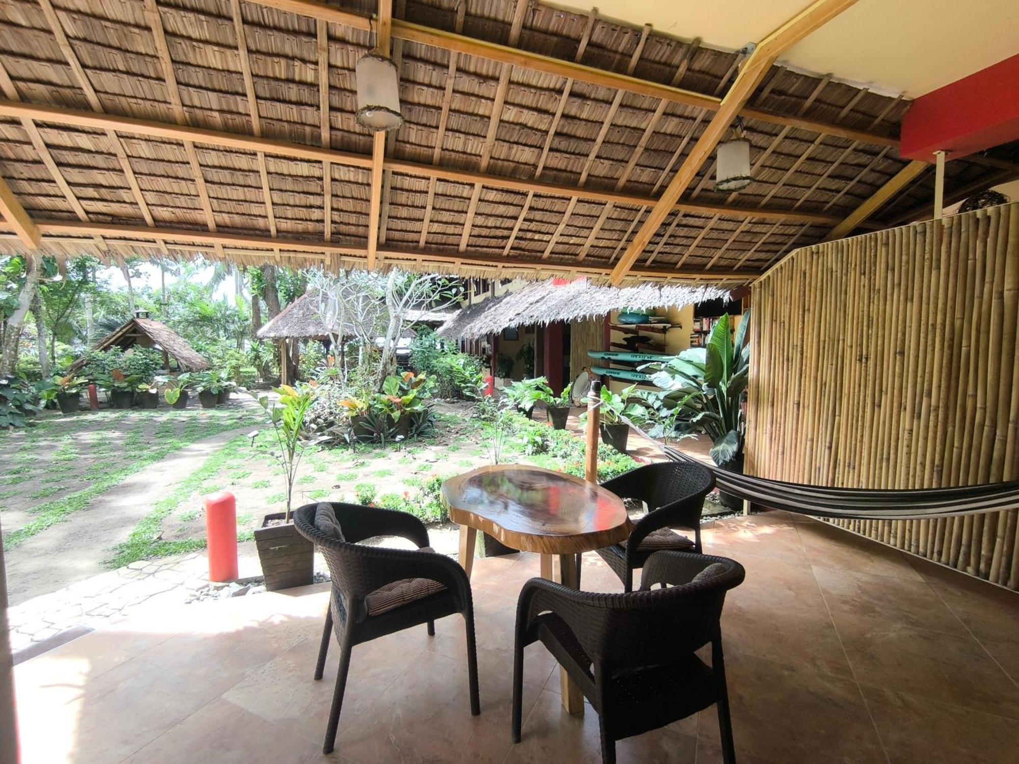 Sulu Sunset Beach Resort Nauhang Ngoại thất bức ảnh